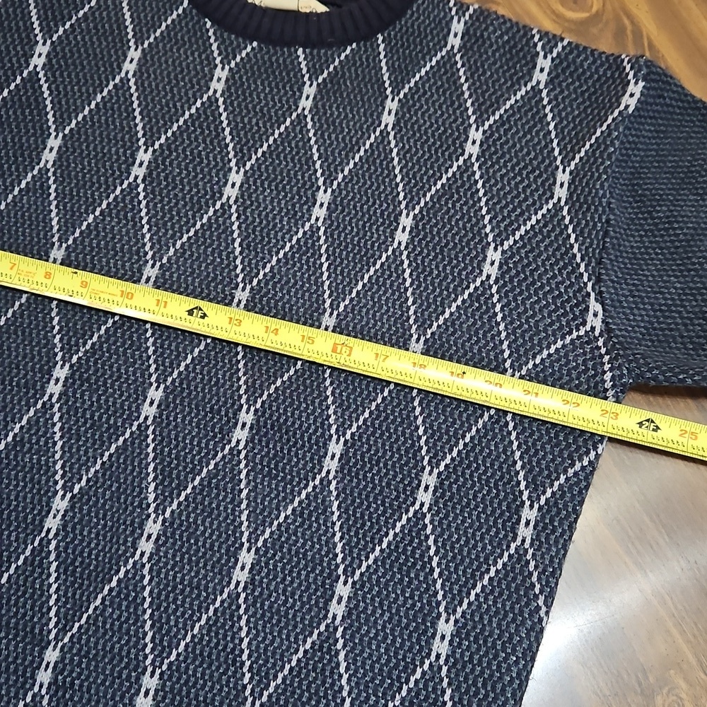 Vintage Diamond Pattern Sweater - Picture 6 of 12